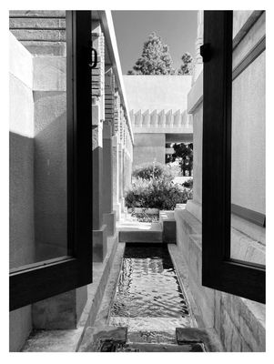 Hollyhock House by null