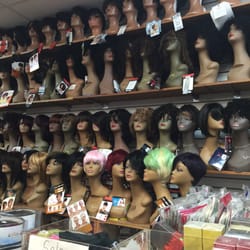 Quarter To Ten - Wigs!