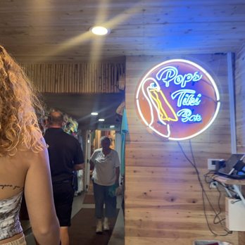 Pop's Sunset Grill - Seafood Near Me - Nokomis, Florida