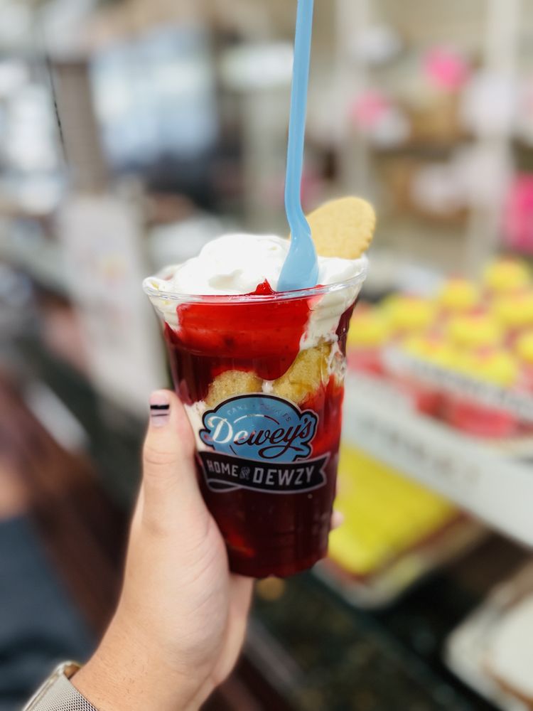 DEWEY’S BAKERY Updated September 2024 53 Photos & 30 Reviews 2876