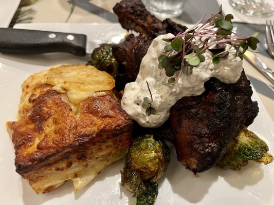 Spoon River Artworks and Market by null