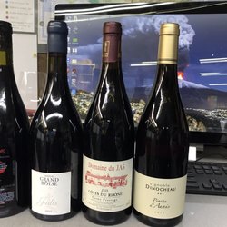 Queens Wines & Liquors