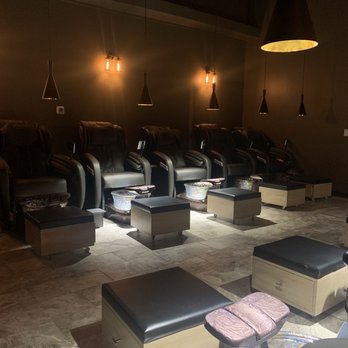 Nail Lounge and Spa - Pedicure room - Nail Salons Near Me - Nashville, Tennessee