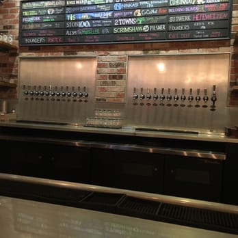 Commonwealth - If you appreciate good beer, this is the place - Beer Bar Near Me - Modesto, California Commonwealth - If you appreciate good beer, this is the place - Beer Bar Near Me - Modesto, California