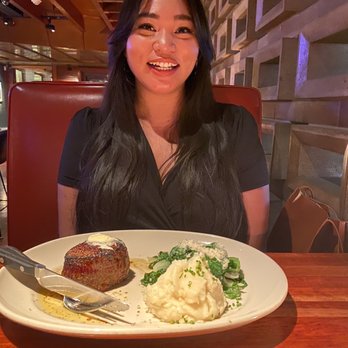 Houston's Restaurant - PRIME FILET - Steakhouses Near Me - Pasadena, California Houston's Restaurant - PRIME FILET - Steakhouses Near Me - Pasadena, California