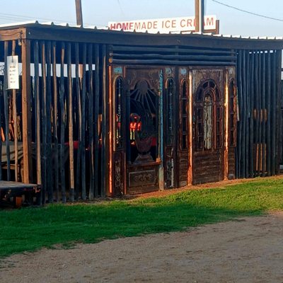 Leroy's Tex Mex Bbq by null
