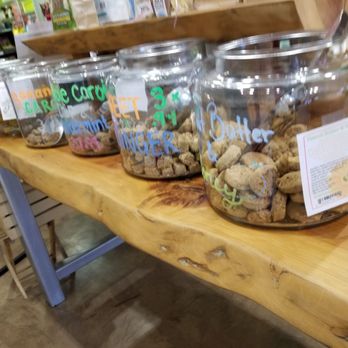 Biscuits Pet Boutique - Pet Stores Near Me - San Jose, California Biscuits Pet Boutique - Pet Stores Near Me - San Jose, California