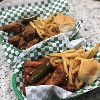 Dream Wings - Got the buffalo mild and lemon pepper! Both were great! My favorite wings are lemon pepper and they got it right!!! - Chicken Wings Near Me - Houston, Texas