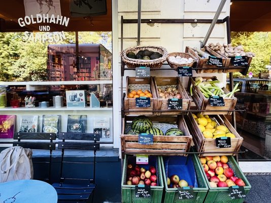 Goldhahn und Sampson Prenzlauer Berg by null