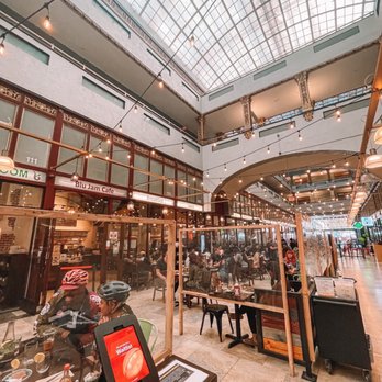 Blu Jam Cafe - Indoors - Breakfast & Brunch Near Me - Los Angeles, California