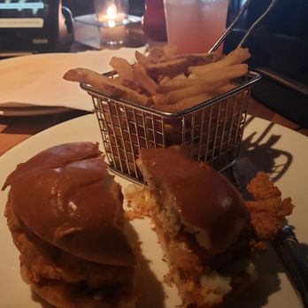 Yard House - Nashville Hot Chicken Sandwich - New American Near Me - Atlanta, Georgia Yard House - Nashville Hot Chicken Sandwich - New American Near Me - Atlanta, Georgia
