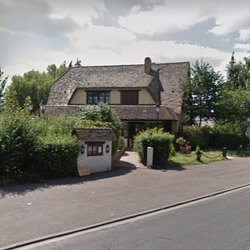 Le Clos Racine - L'entrée et le parking