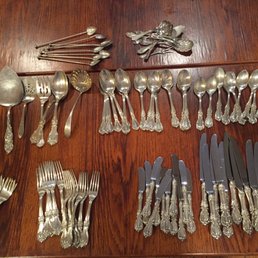 The silverware set The silverware set