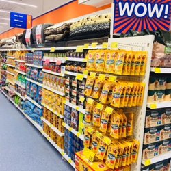 b and m - B&M Kingston Retail Park stocks an abundance of pet food, dog toys and pet accessories.