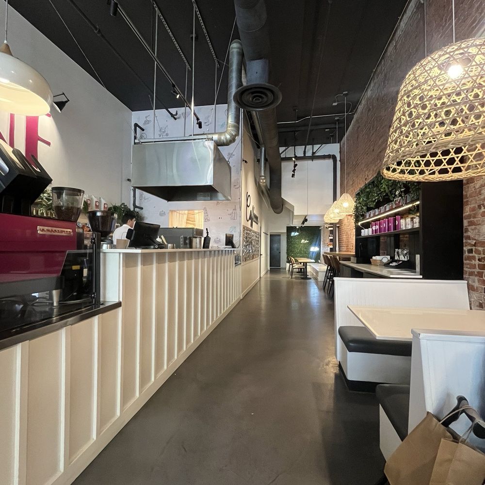 Lune Cafe - Lobby - Desserts Near Me - Seattle, Washington Lune Cafe - Lobby - Desserts Near Me - Seattle, Washington