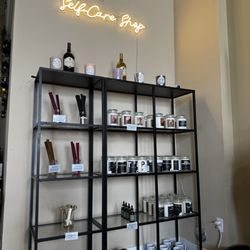 Wick and Sip Candle Lounge