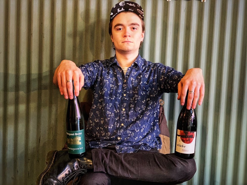 Grapeshot Wine & Spirits Logo