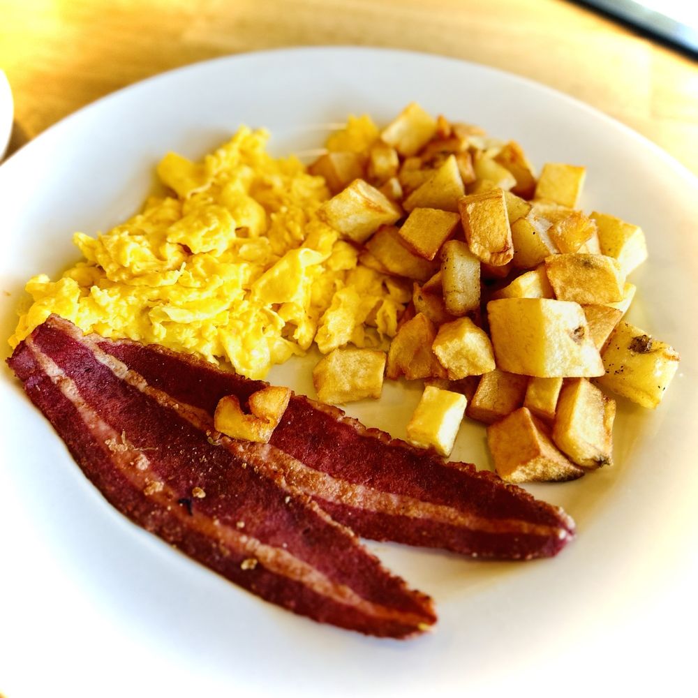 The Cracked Egg - Breakfast & Brunch Near Me - Chicago, Illinois