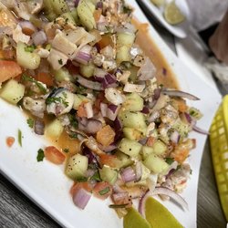 Los Mareados Ceviche Bar