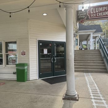 Clumpies Ice Cream - Ice Cream & Frozen Yogurt Near Me - Chattanooga, Tennessee Clumpies Ice Cream - Ice Cream & Frozen Yogurt Near Me - Chattanooga, Tennessee