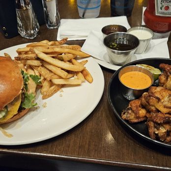 Hard Rock Cafe Sacramento - American Near Me - Wheatland, California Hard Rock Cafe Sacramento - American Near Me - Wheatland, California