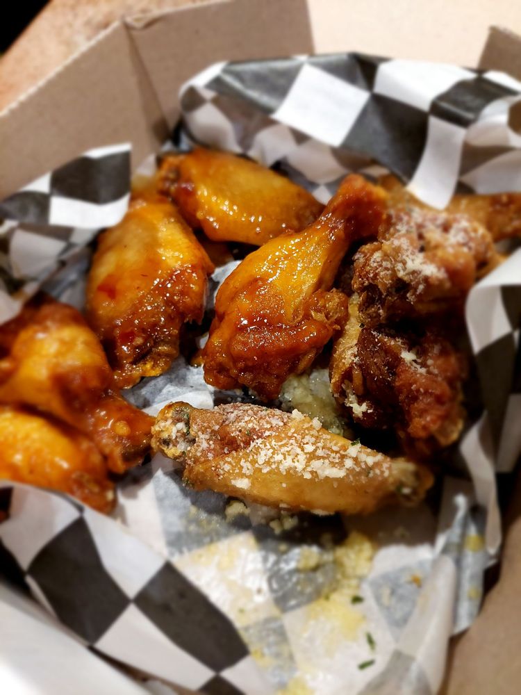 WING SNOB Updated September 2024 14 Photos & 17 Reviews 1001