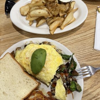The Coffee Cup - Diners Near Me - Boulder City, Nevada