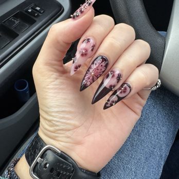 Nail Bar - Mountain View - Nails by Hannah - Nail Salons Near Me - Mountain View, California
