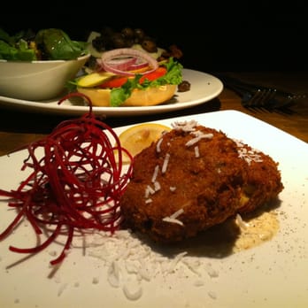 Moxies Fairview Mall Restaurant - Crab and scallop cake - Canadian (New) Near Me - North York, Ontario Moxies Fairview Mall Restaurant - Crab and scallop cake - Canadian (New) Near Me - North York, Ontario