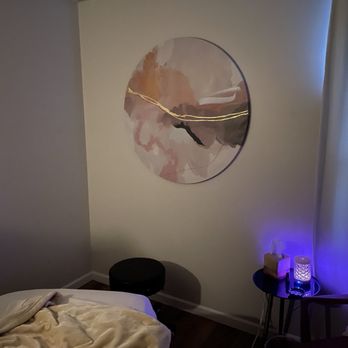 Mend Studio - Massage room - Massage Therapy Near Me - Brookfield, Wisconsin