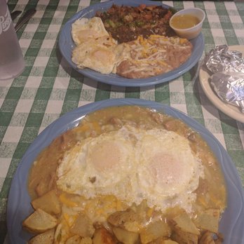 El Corral On 66 - Huevos Ranchero in foreground, Machaca con huevos background.  Comfort food, so good! - Mexican Near Me - Williams, Arizona