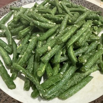 Bee Bite Dumpling - Green H2. String Bean With Garlic - Chinese Near Me - Houston, Texas