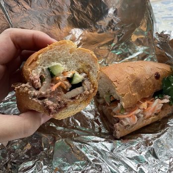 Vit Beo - Pork belly banh mi - Vietnamese Near Me - Toronto, Ontario