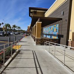 ALDI - The store outside