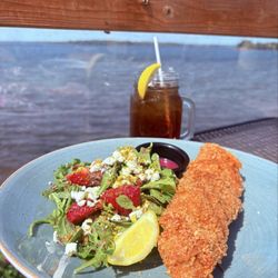 Wheelhouse in Georgetown - Fish with beautiful garden salad
