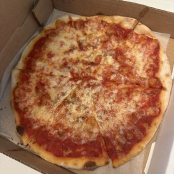 Danny's Pizzeria - Small pizza - Pizza Near Me - Bradenton, Florida Danny's Pizzeria - Small pizza - Pizza Near Me - Bradenton, Florida