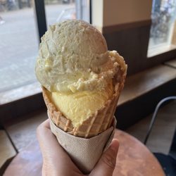 Pop-up Scoop - Pistachio and Mango Tango ($6.25)