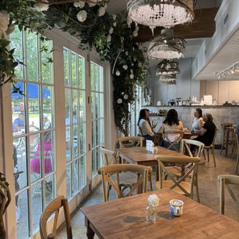 maman - Inside - Bakeries Near Me - Westport, Connecticut