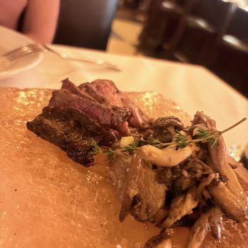 Pappas Bros. Steakhouse - Japanese A5 Wagyu - Steakhouses Near Me - Houston, Texas