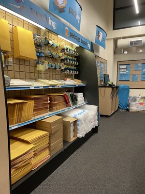 THE UPS STORE - Updated December 2024 - 28 Photos & 70 Reviews - 1714