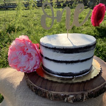 Groovy Duck Bakery - Custom birthday cake - Bakeries Near Me - Raleigh, North Carolina Groovy Duck Bakery - Custom birthday cake - Bakeries Near Me - Raleigh, North Carolina