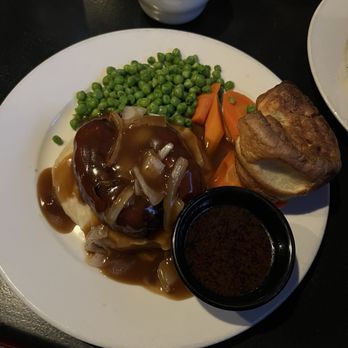 The Olde Ship - Bangers & Mash with Yorkshire Pudding & Au Jus - British Near Me - Fullerton, California