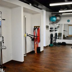 The Motive Physical Therapy Specialists - Specializing in back pain, neck pain, knee pain, total knee replacement rehabilitation, and shoulder pain in Oro Valley.