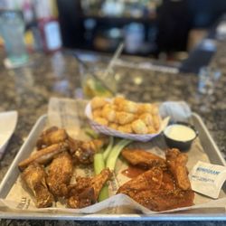 Hudson Grille - 10 Wings special for $10