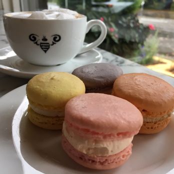 Belle Epicurean Bakery - Vanilla cappuccino, honey, rose water, pumpkin spice and lavender macaroons - Desserts Near Me - Seattle, Washington