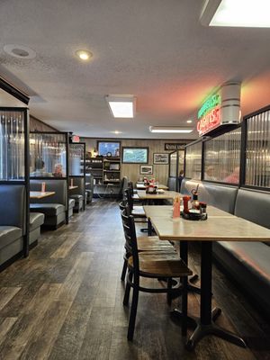 Banners Restaurant by null