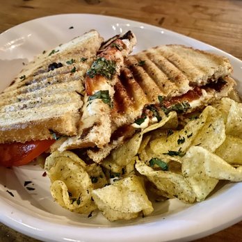 1880 Ice House - Sazarac Sandwich - Bars Near Me - Denison, Texas