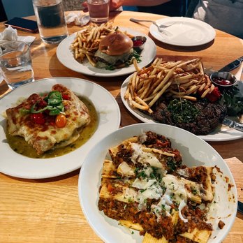 Caroline - Burgers, steak, pasta - Bakeries Near Me - Austin, Texas