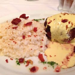 Alessandro & Frederico - Filé Mignon ao molho de mostarda com risoto de grana padano e presunto de parma crocante