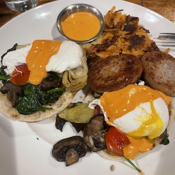 Railcar Modern American Kitchen - Eggs Florentine - New American Near Me - Omaha, Nebraska